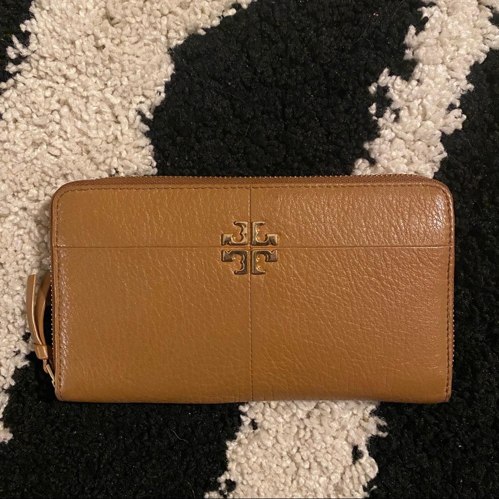 Tory Burch Long Zippy Wallet Tan
